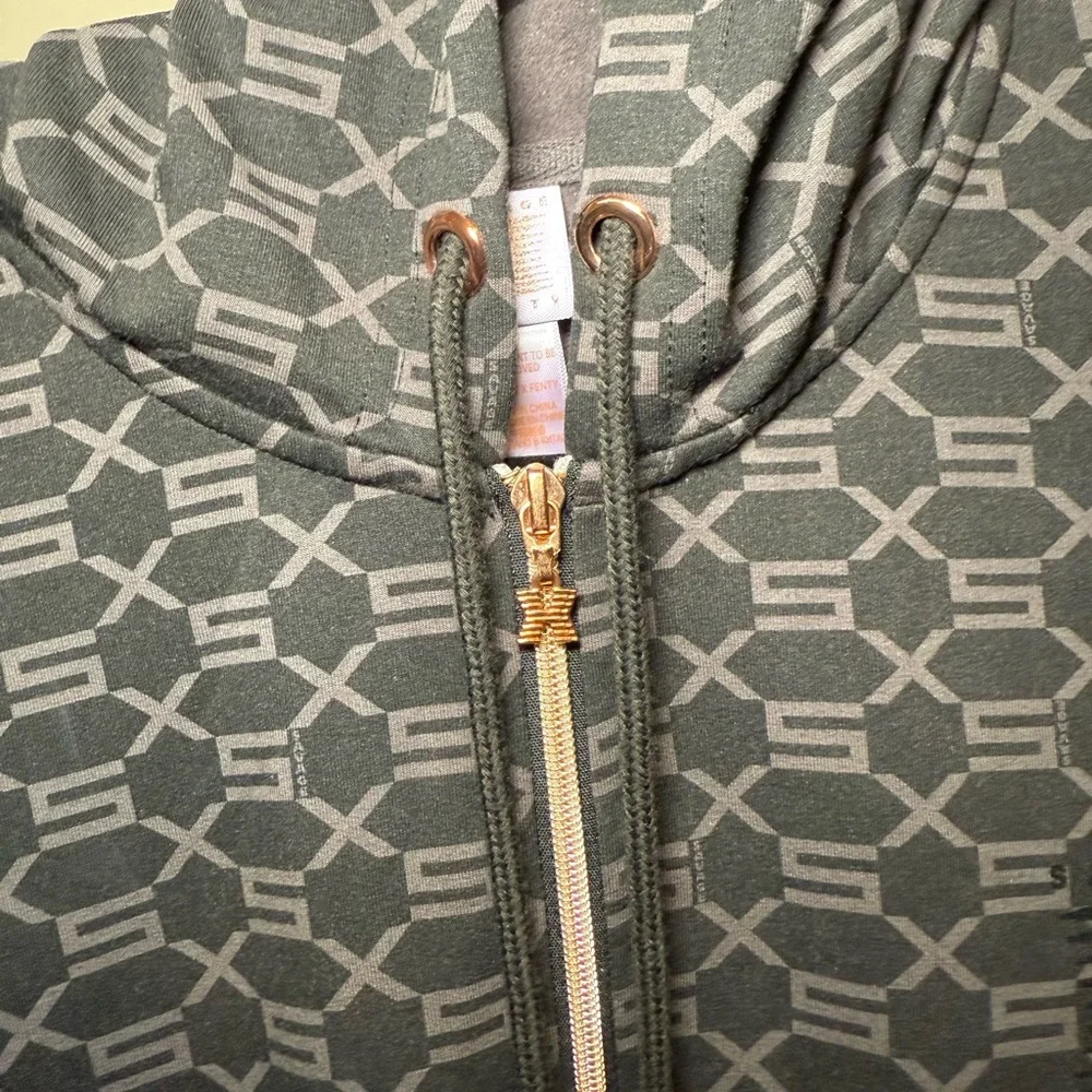 Savage X Fenty Onsie Full Body Pajama - Picture 3 of 6